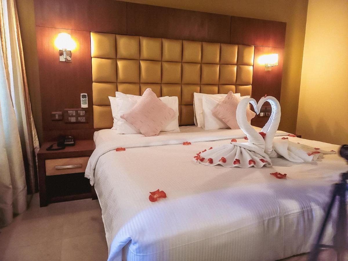 The Wave Lakeview Resort & Spa 와야나드 외부 사진